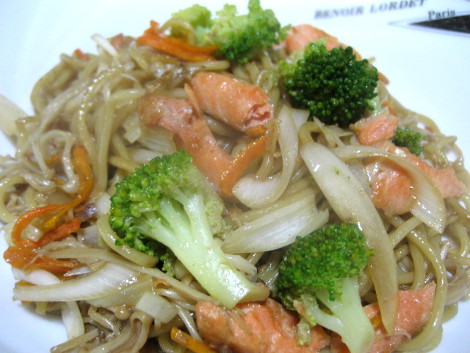 saketoburoltukorinoyakisoba.JPG