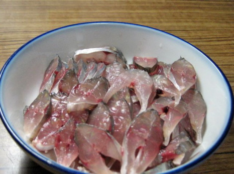 鯵の刺身の簡単レシピ 漁師料理の鯵の背切り 魚料理の簡単 おいしいレシピ集