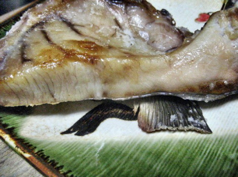 ぶりかまの定番レシピ 身よりおいしいぶりかまの塩焼き 魚料理の簡単 おいしいレシピ集